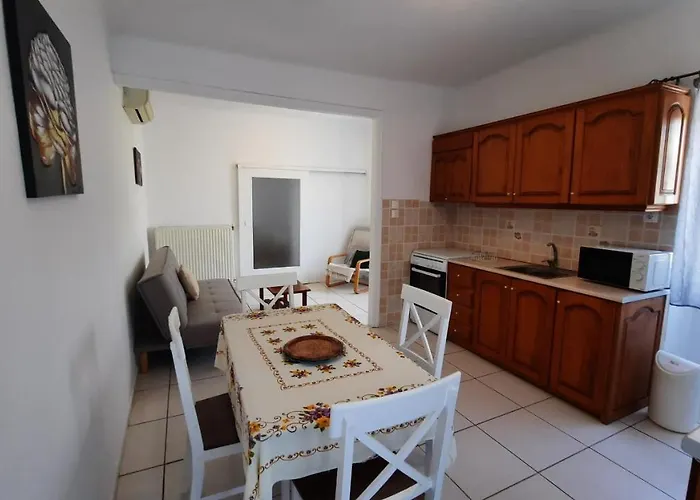 Aegina House1